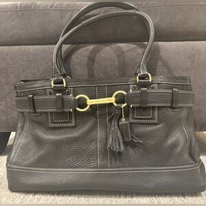 Coach Legacy Pebbled Leather Carryall Satchel – Black